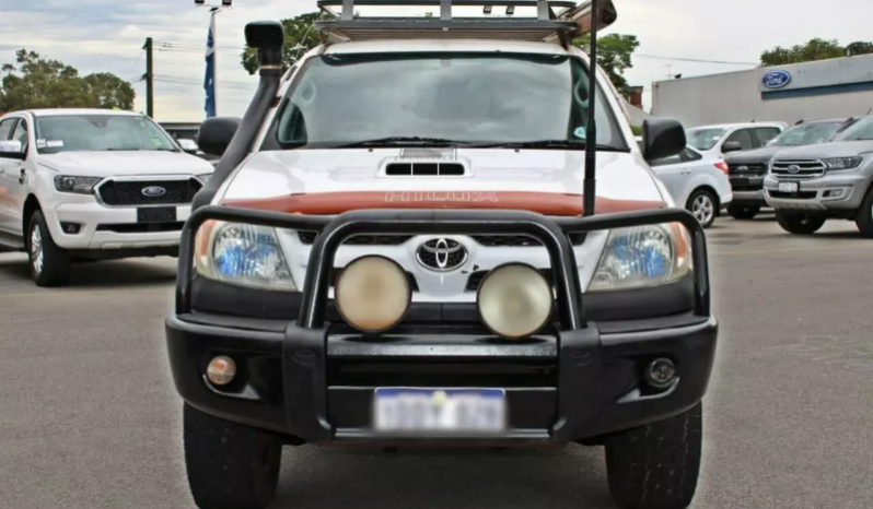 Toyota Hilux 2009 full