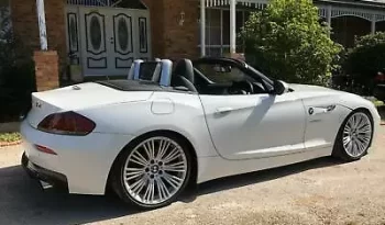 BMW Z4 2010 full