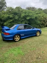 Subaru Impreza 2000 full