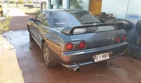 Nissan GT-R 1990